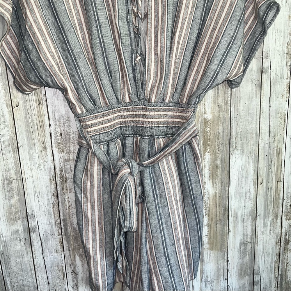 American Eagle Striped Kimono Sleeve Romper - Picture 9 of 10